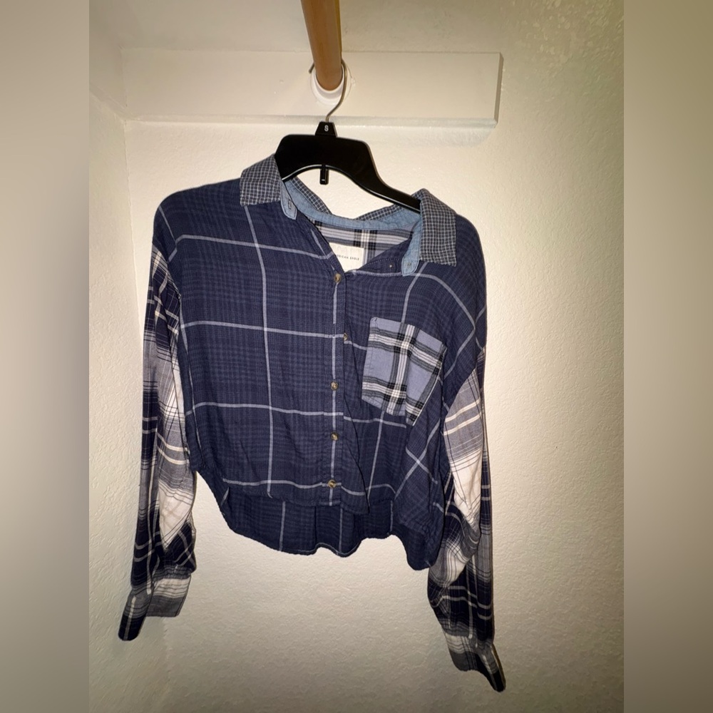 American Eagle Cropped Button Down Flannel
